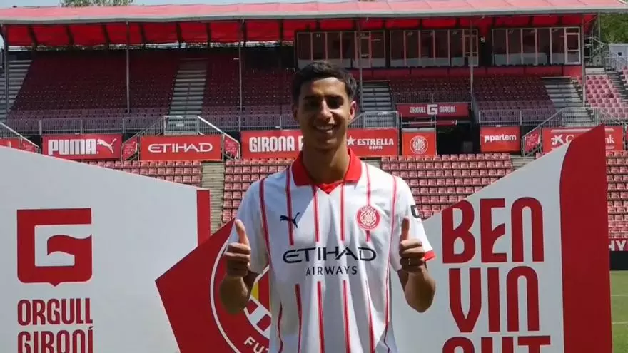 El Girona presenta a su última incorporación, el brasileño Vitor Reis