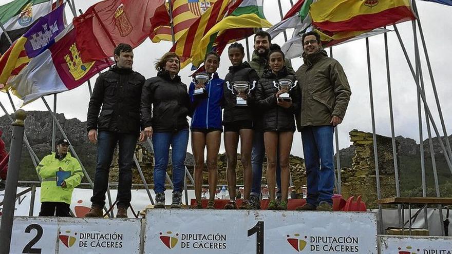 La etíope Hiwot Ayale y el ugandés Philip Kypiego dominan el Gran Premio