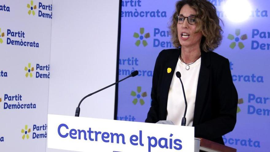 La candidata del PDeCAT a les eleccions, Àngels Chacón, en una intervenció durant la reunió de la direcció del partit a la seu