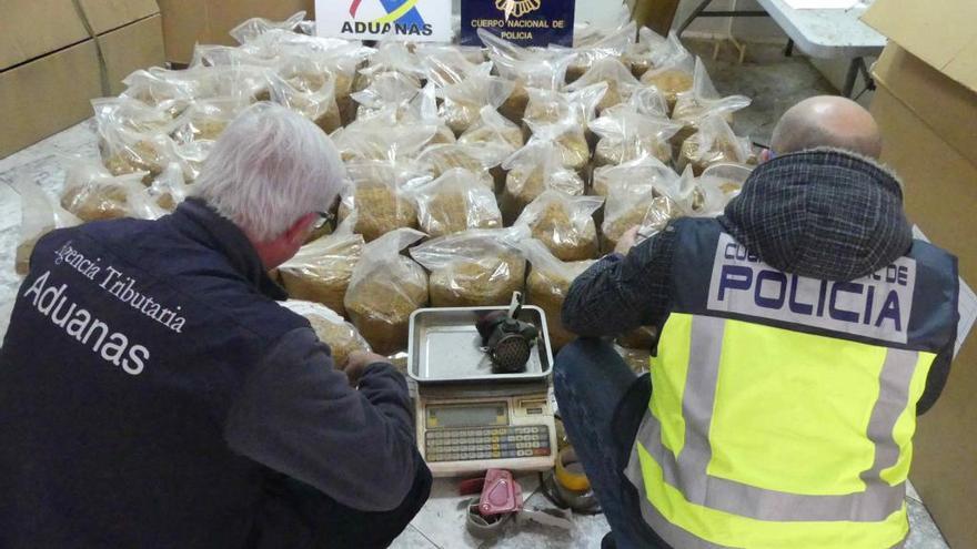 Pillados con 320 kilos de tabaco de contrabando en Alcantarilla