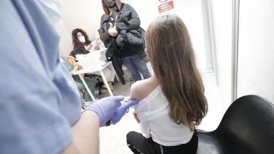 Los menores de Baleares que cumplan los 12 años en diciembre o enero de 2022 y hayan recibido una dosis de la vacuna podrán obtener el certificado covid