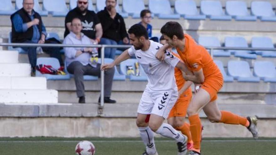 El Olímpic empata sin goles ante Torre Levante y se complica la promoción