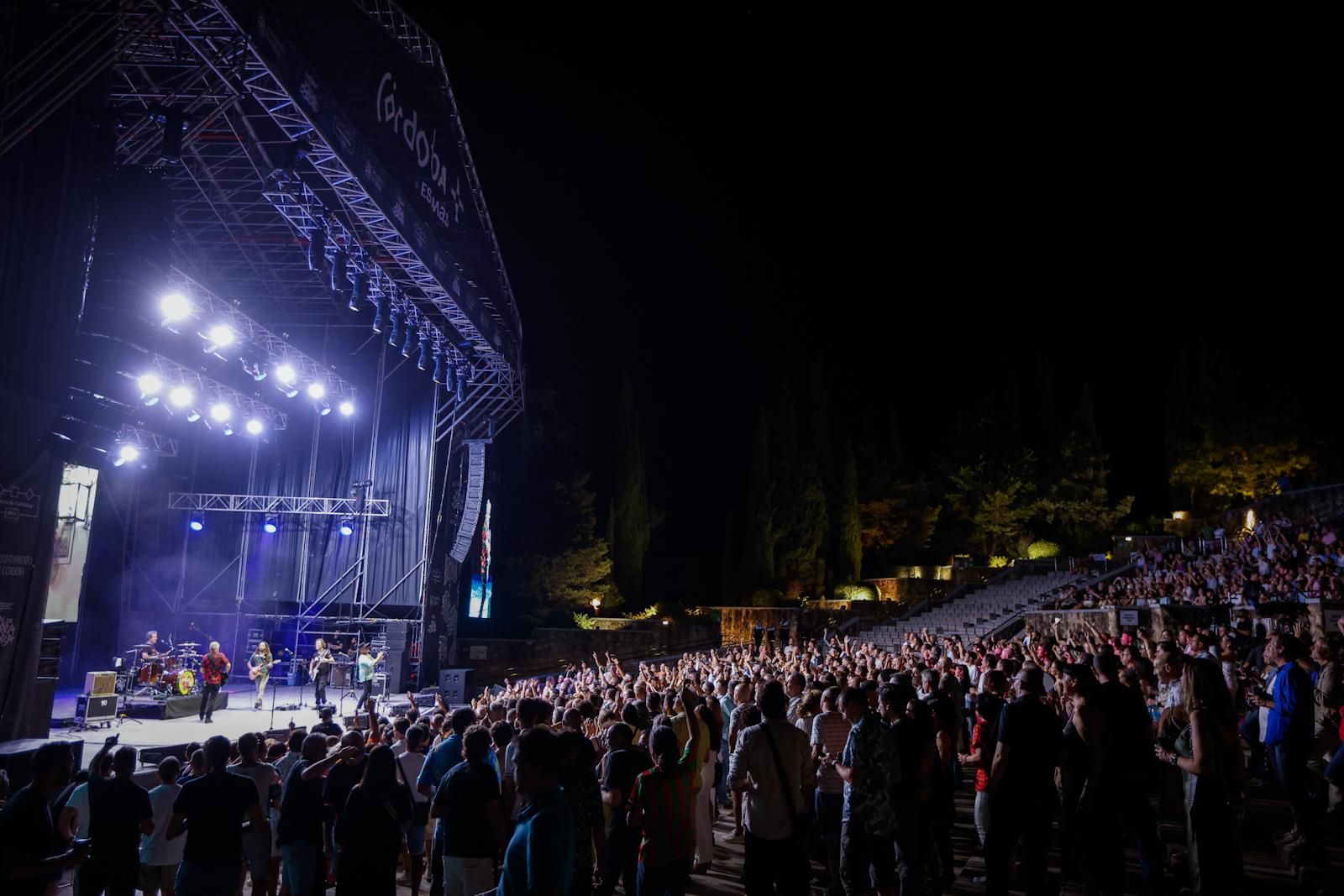 Los No me pises llenan de ritmo y humor el Festival de la Guitarra