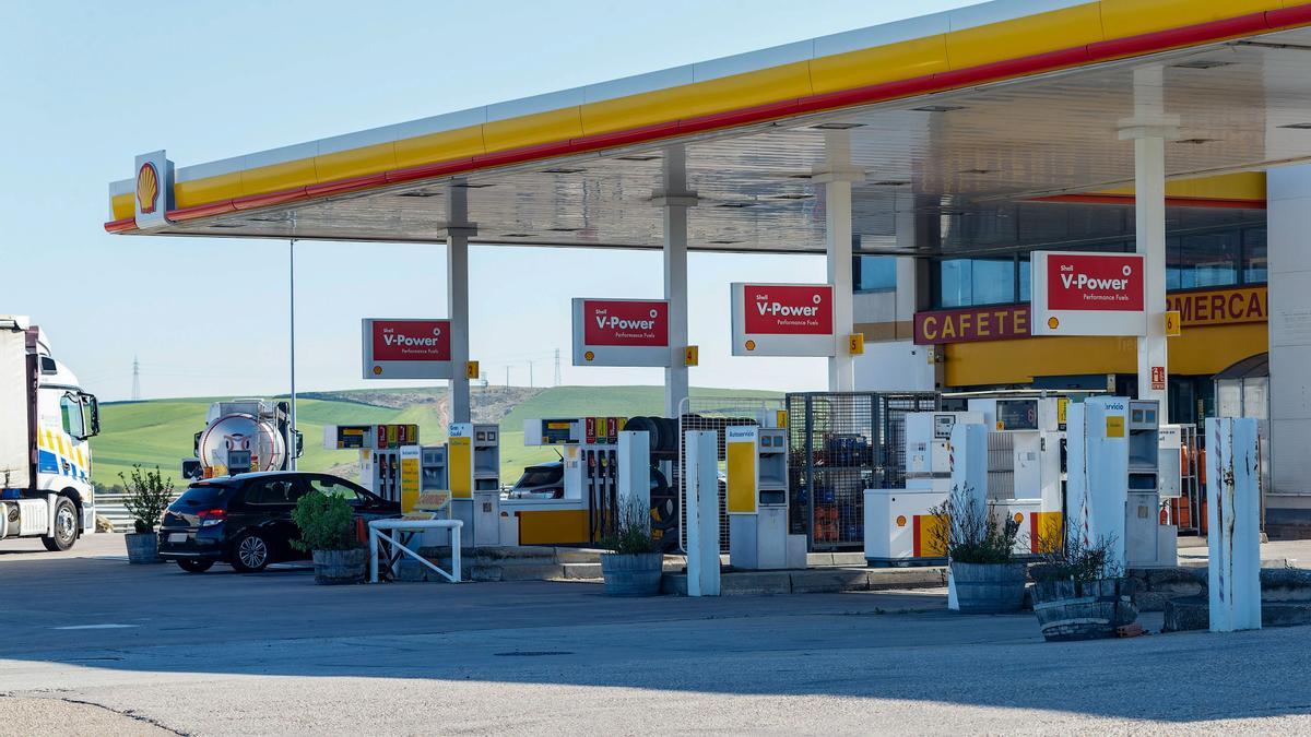 Gasolinera de Villagonzalo Pedernales (Burgos) donde fue abatido el agente de la Policía Nacional