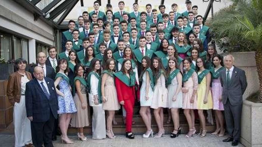 Os alumnos, onte, durante a graduación