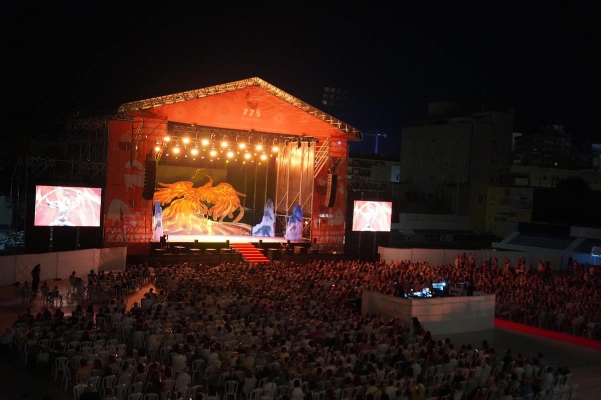 El espacio del campo de la Murta en la inauguración de la Fira de Xàtiva, este jueves por la noche.