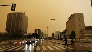 Calima en Málaga: ¿Por qué el cielo está naranja?
