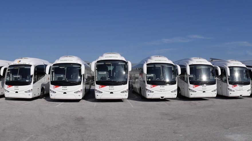 Flota de autobuses de Paco Pepe.