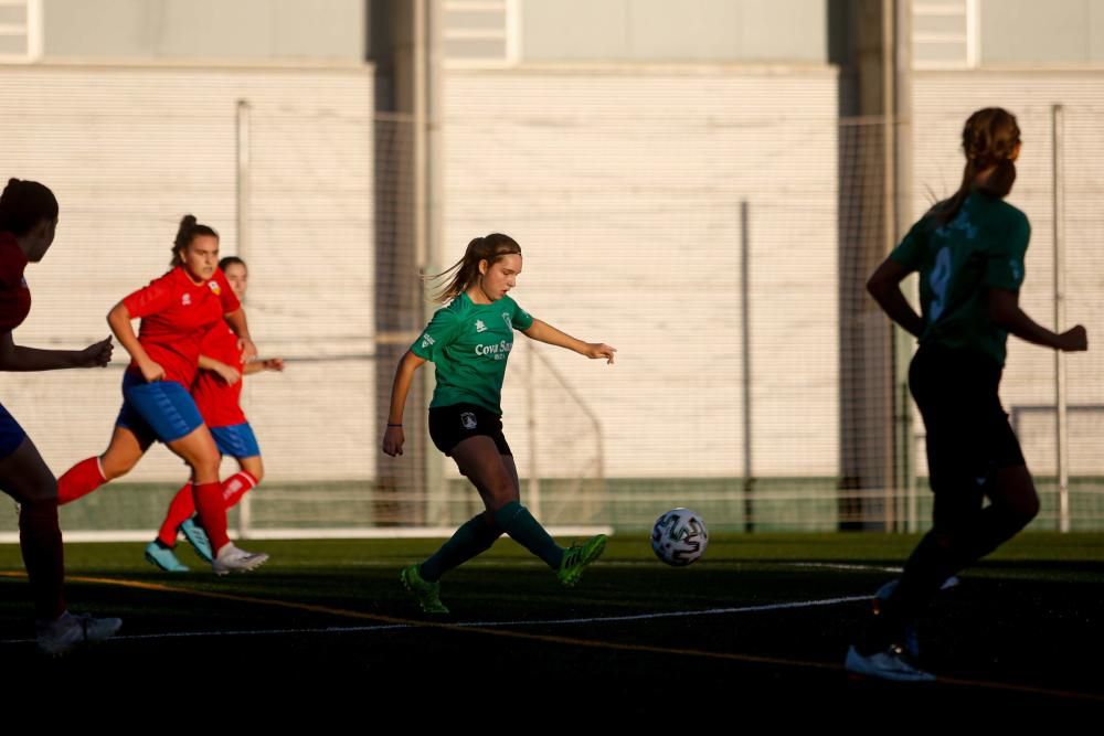 El representante ibicenco en la Liga Autonómica femenina arranca goleando al Atlético Collerense en una temporada muy ilusionante para el club verdinegro