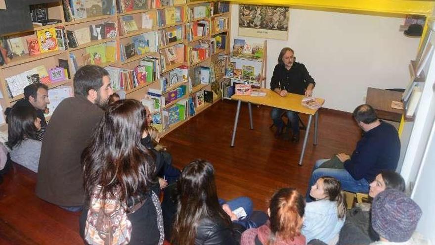 Presentación del libro de Guillermo Torres. // G.N.