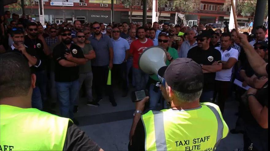 Protesta del sector del taxi en Málaga
