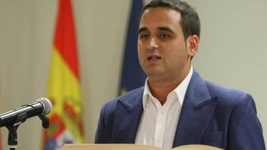 El alcalde de Novetlè deja el cargo al encontrar trabajo