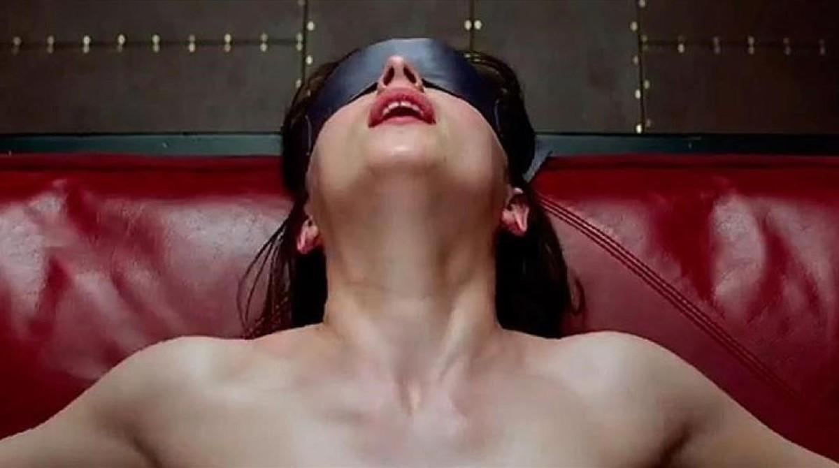 zentauroepp28572171 mas periodico 50 sombras de grey180216104748 zentauroepp28572171 mas periodico 50 sombras de grey180216104748