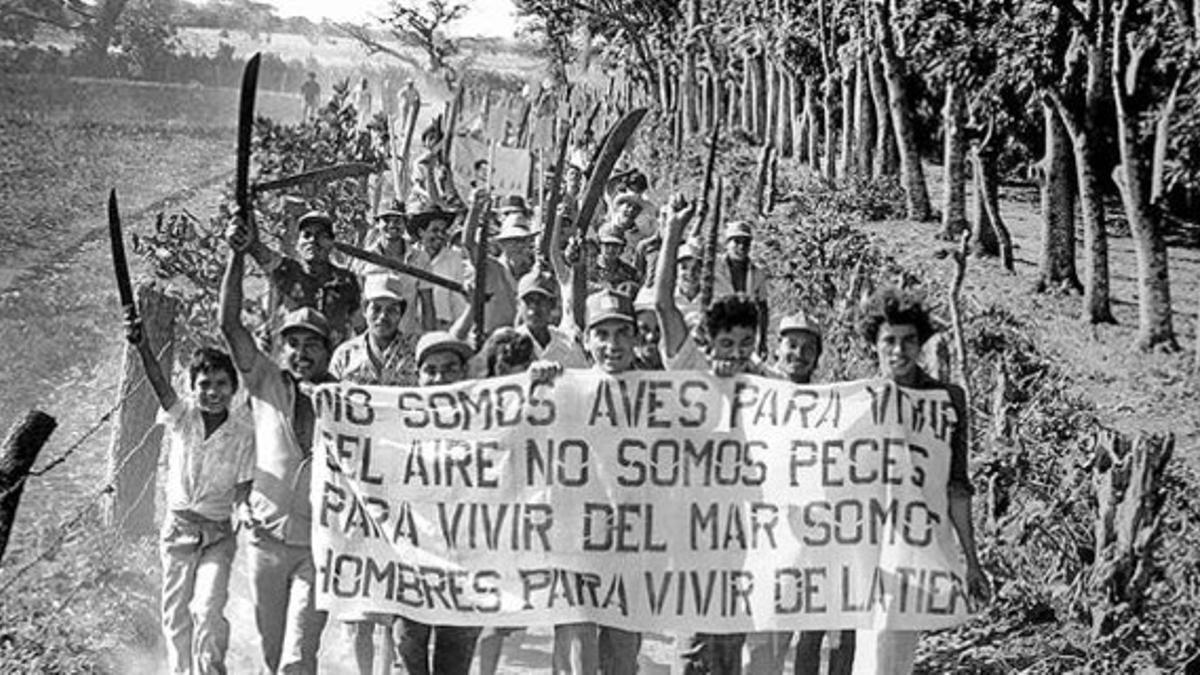 La icónica toma de tierra en una zona cercana a Jinotepe, marzo de 1980.