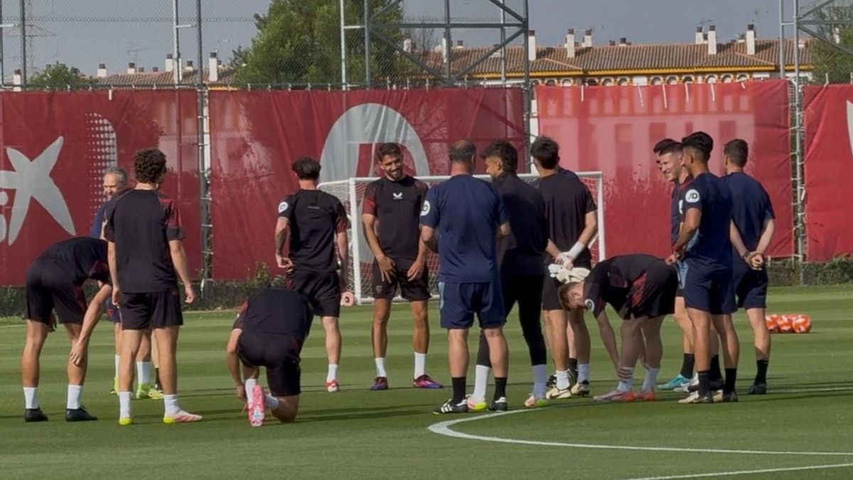 Entrenamiento del Sevilla FC dos días antes del último partido de Liga en Villarreal