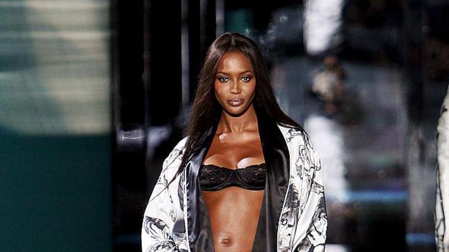 Naomi Campbell para Dolce&Gabbana abre la pasarela masculina Milano Moda  Uomo - Levante-EMV