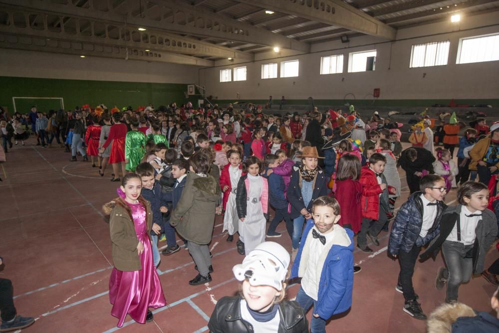 Los colegios abren el Entroido de Tabeirós-Montes