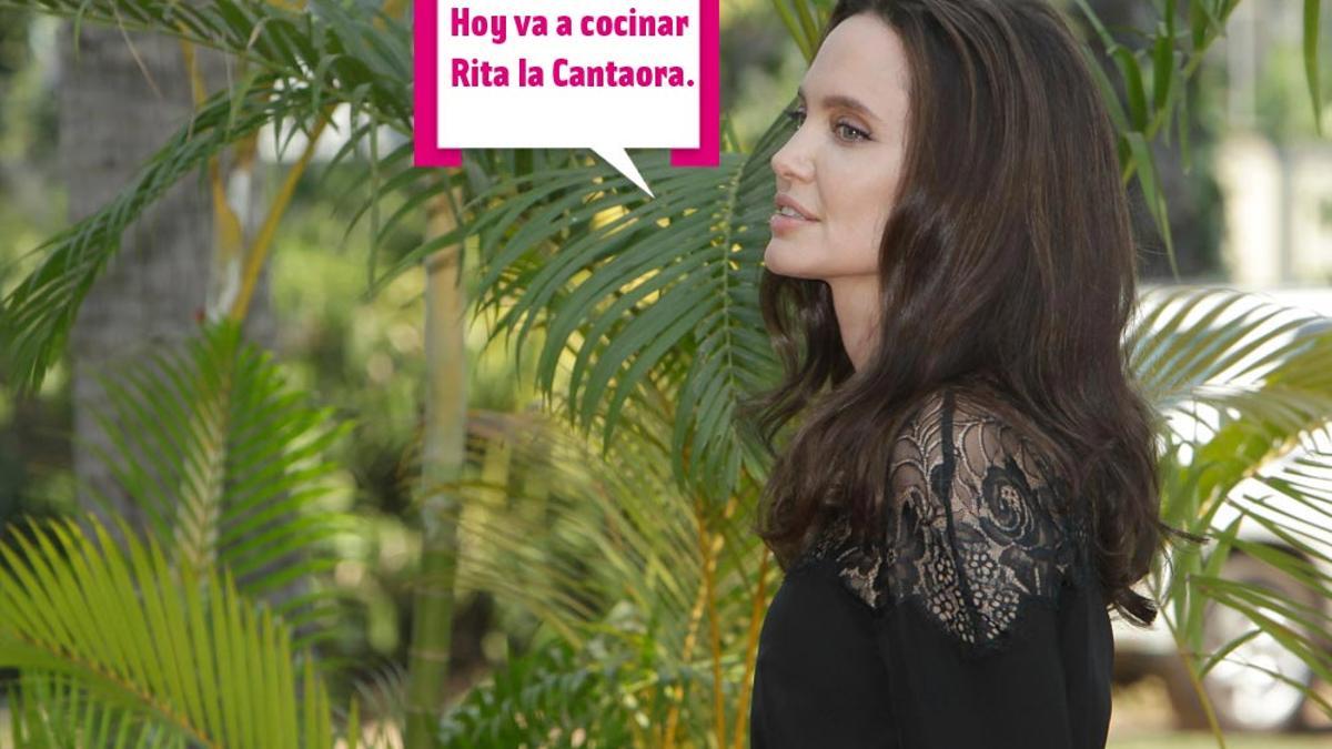 Angelina Jolie enseña a sus hijos a cocinar bichos