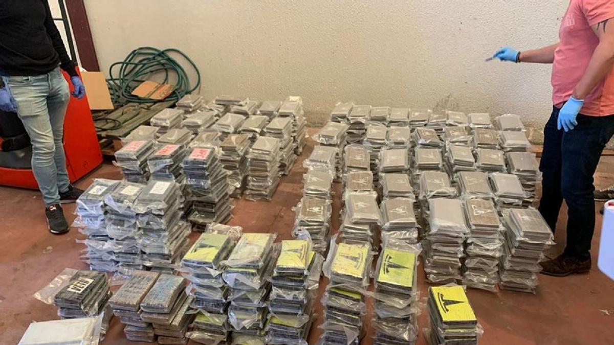 Cocaína localizada en la nave de Alhaurín de la Torre.