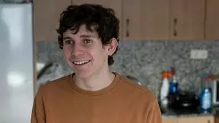 La (supernormal) vida en el campus de Pere Ribes, estudiante ciego de Periodismo: "Lo único que no hago es la colada"