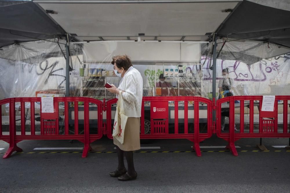 Torrent recupera el mercado ambulante de los viernes