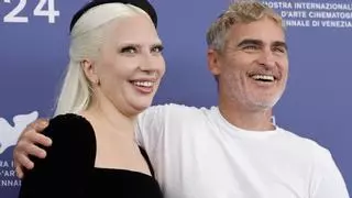 El ‘Joker’ se inmola en Venecia: Joaquin Phoenix y Lady Gaga protagonizan un musical que no tiene adónde ir