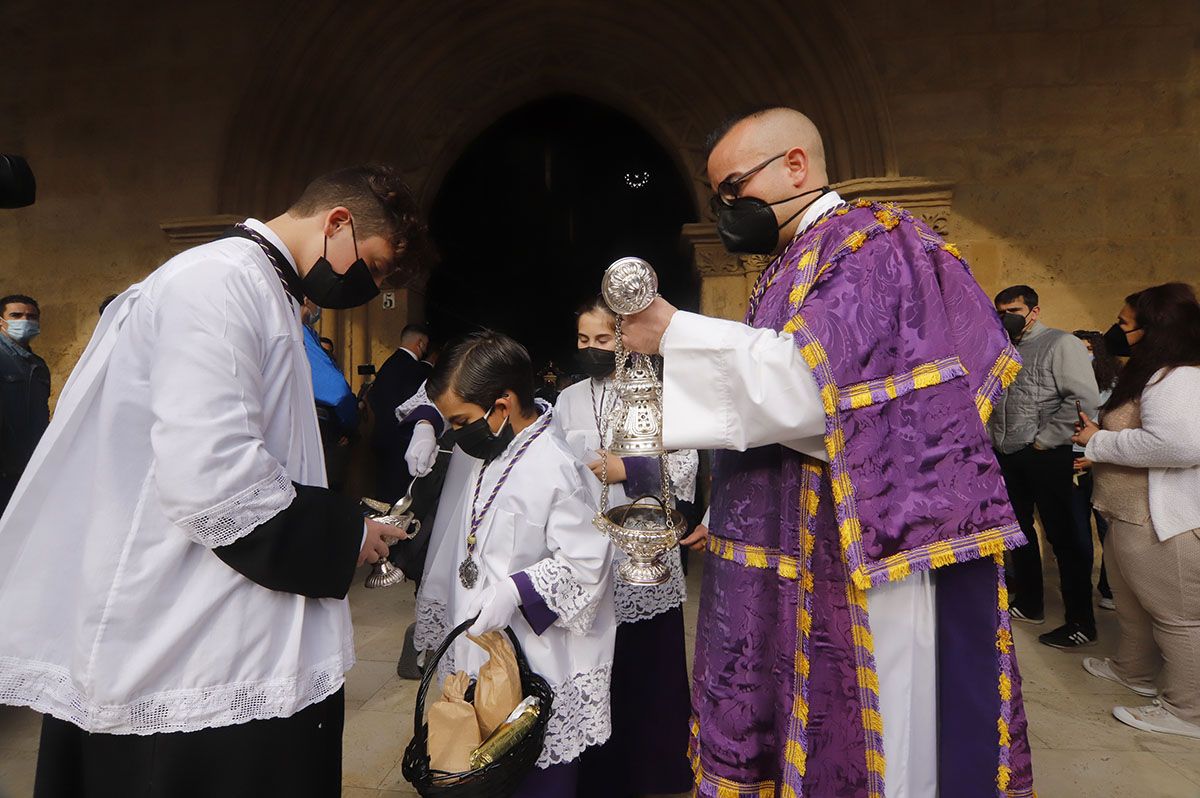 El Vía Crucis de las cofradías vuelve a la calle presidido por Jesús del Calvario