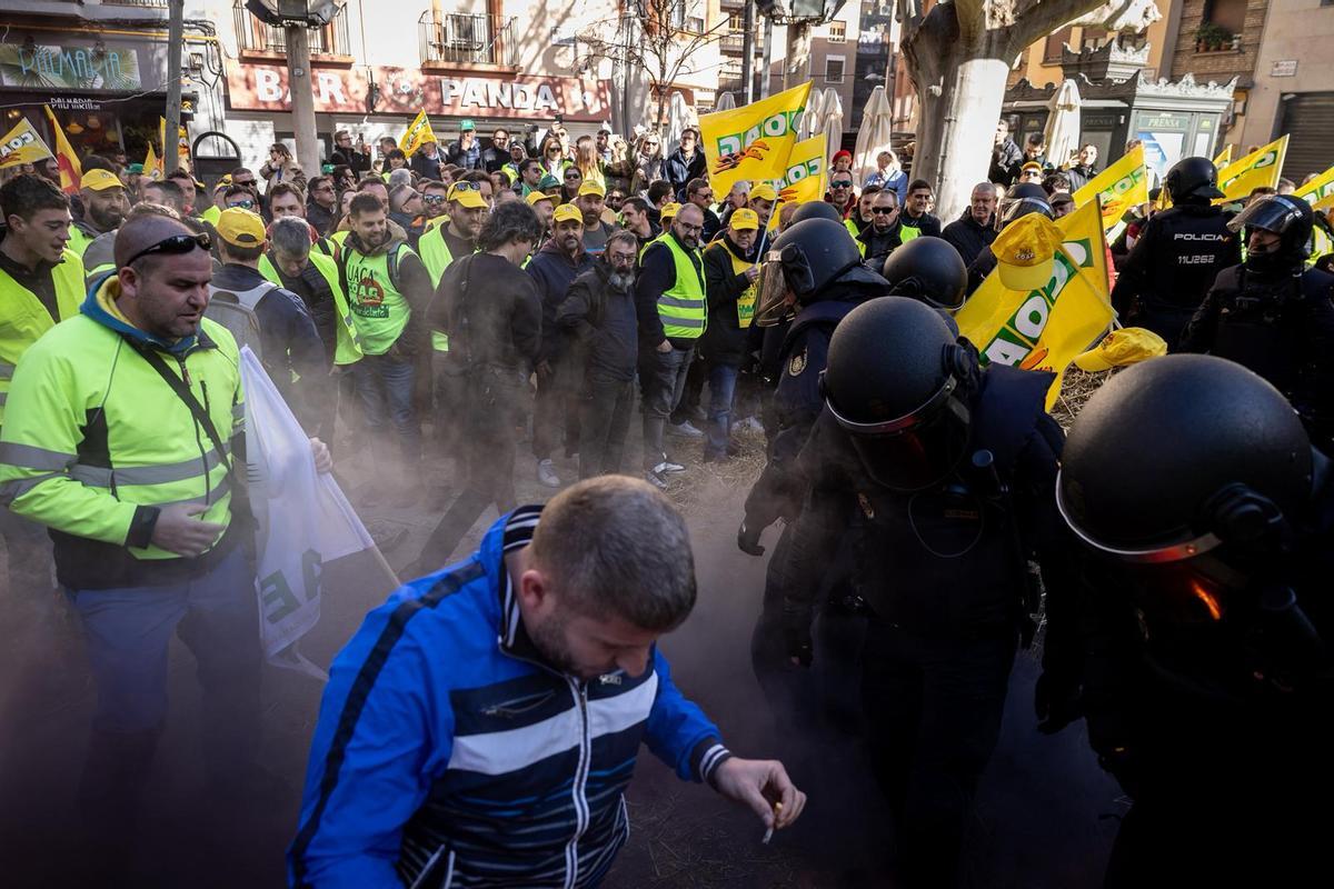 En imágenes | Los tractores vuelven a las calles de Zaragoza dos años después