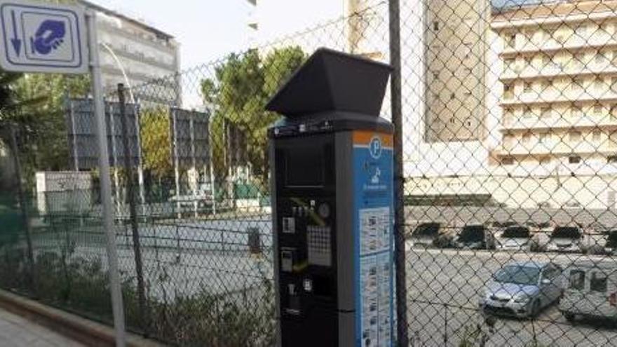 El pàrquing Balsena de la plaça 11 de Setembre ha quedat envoltat de zona blava. Ja no té places per a abonats