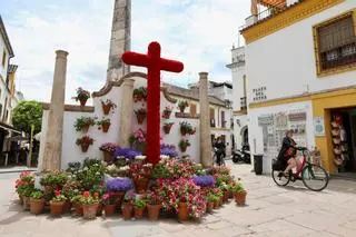 Córdoba vive ya unas Cruces de centenario
