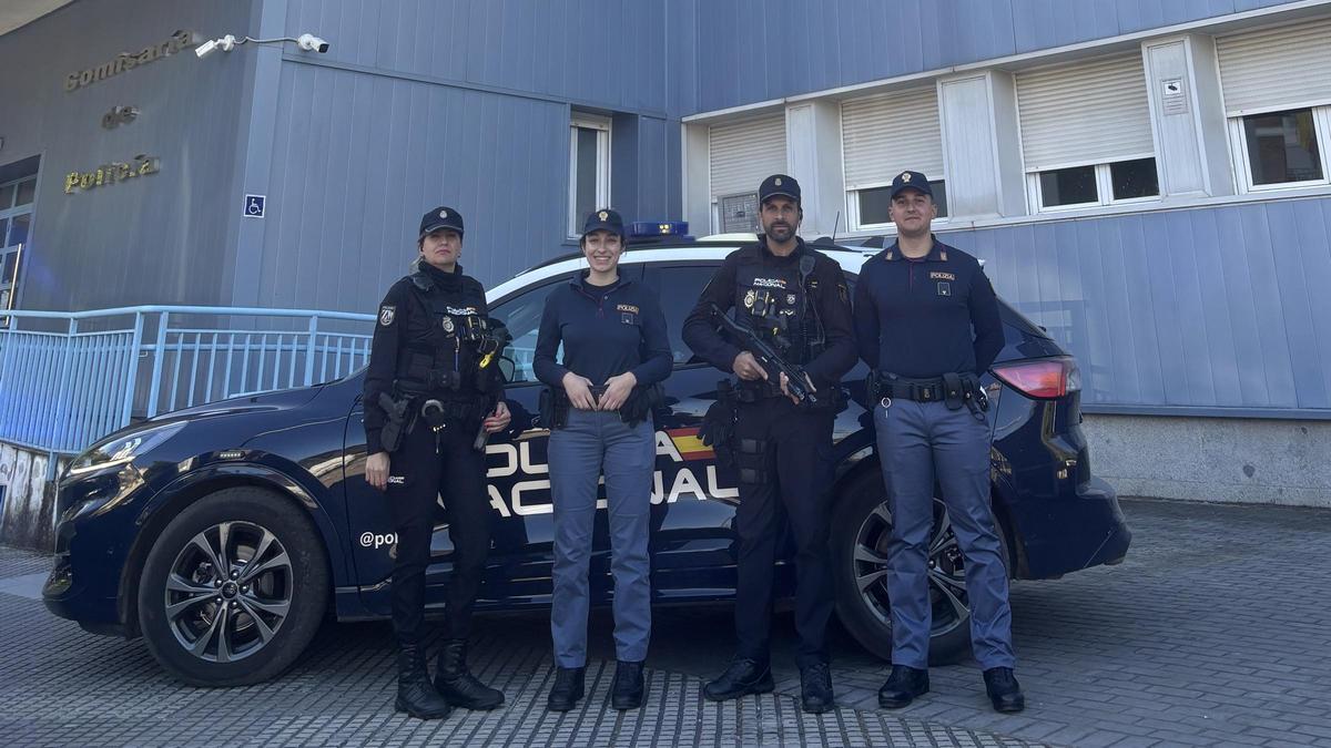 Agentes del cuerpo italiano junto a policías de Córdoba.