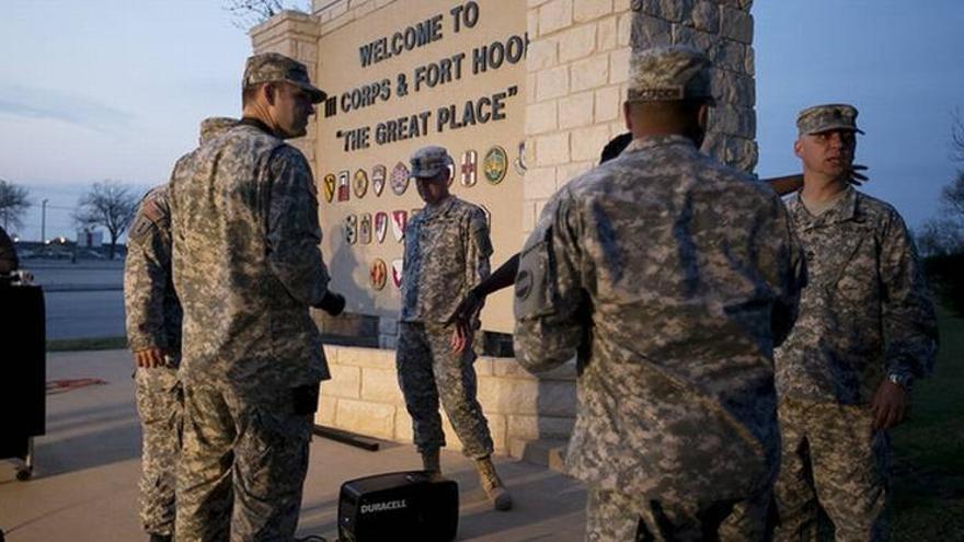 Cuatro muertos en un tiroteo en la base militar de Fort Hood de EEUU