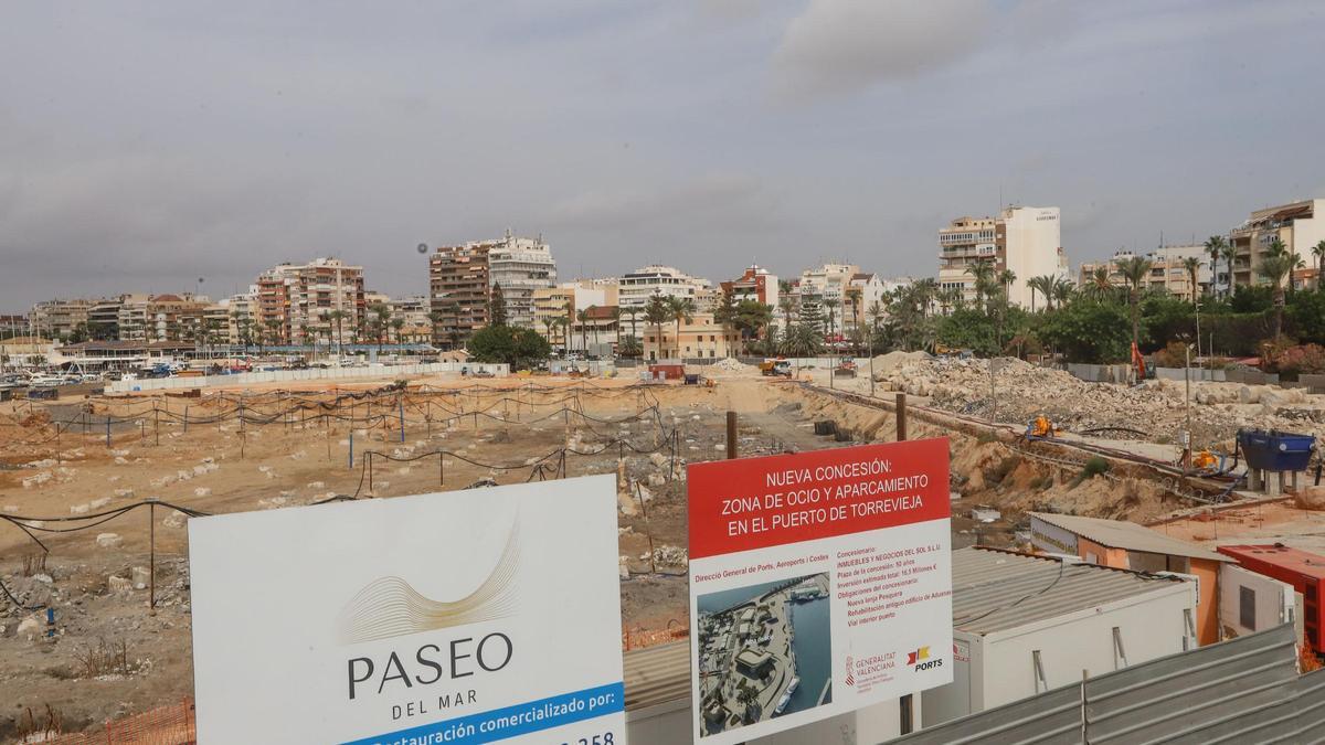 Obras de remodelación del Puerto en las que se construye una zona de ocio y un aparcamiento subterráneo de 650 coches y que resultaría afectada por la zona de bajas emisiones