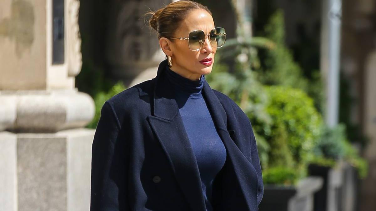 El secreto de Jennifer Lopez para marcar la diferencia con unos sencillos vaqueros