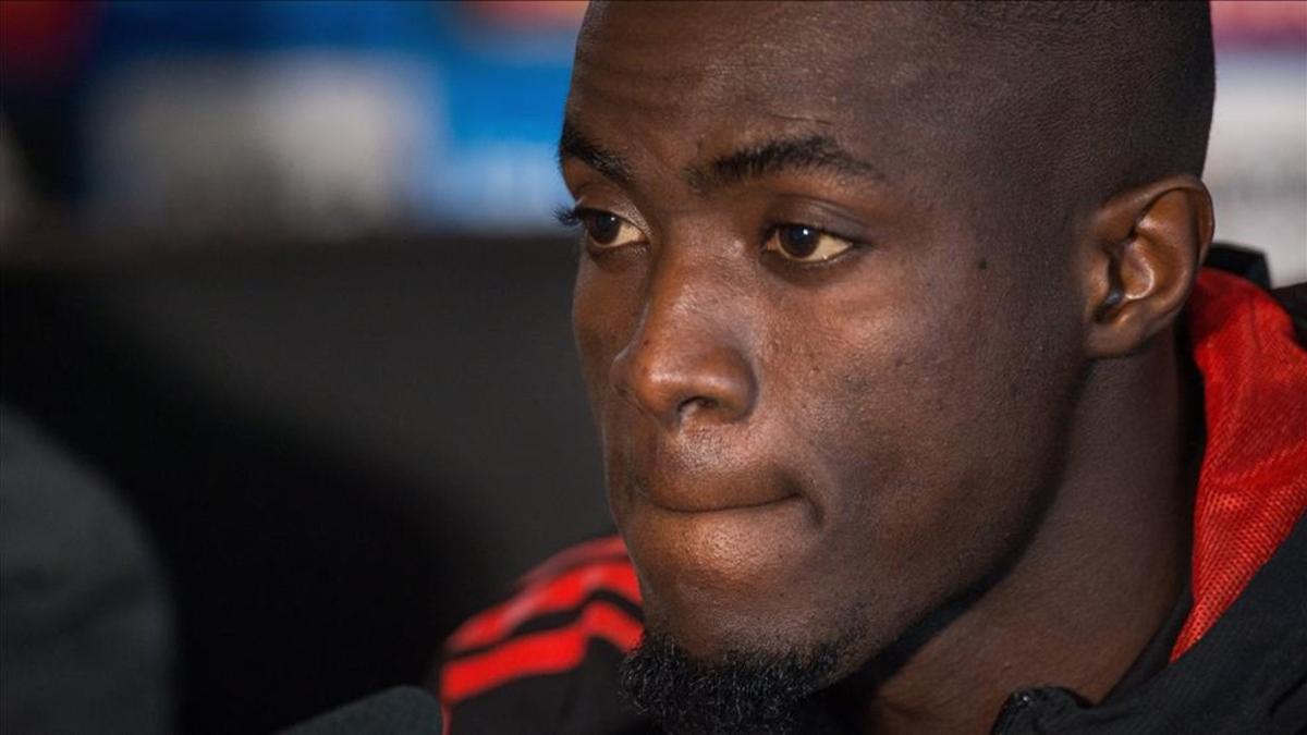 Bailly, otra vez de baja