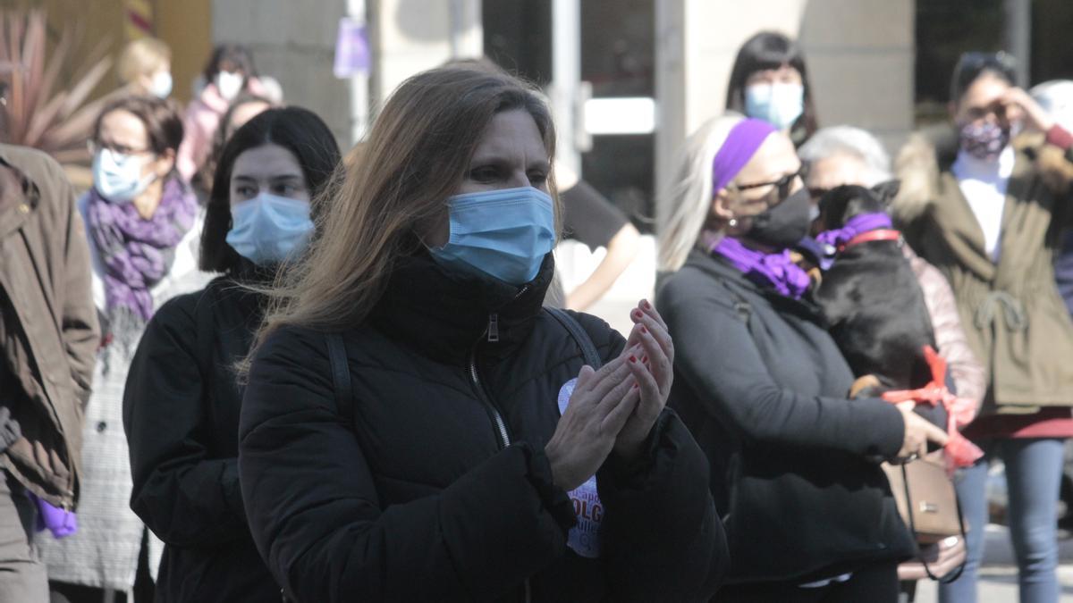 Día de la Mujer: el violeta toma la calle con medidas anticovid