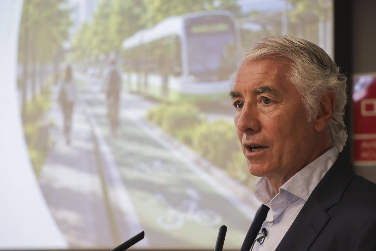 Adolfo López Rausell, partner de Jordé Mobility de Autoescuela Jordá, durante su intervención en el foro.
