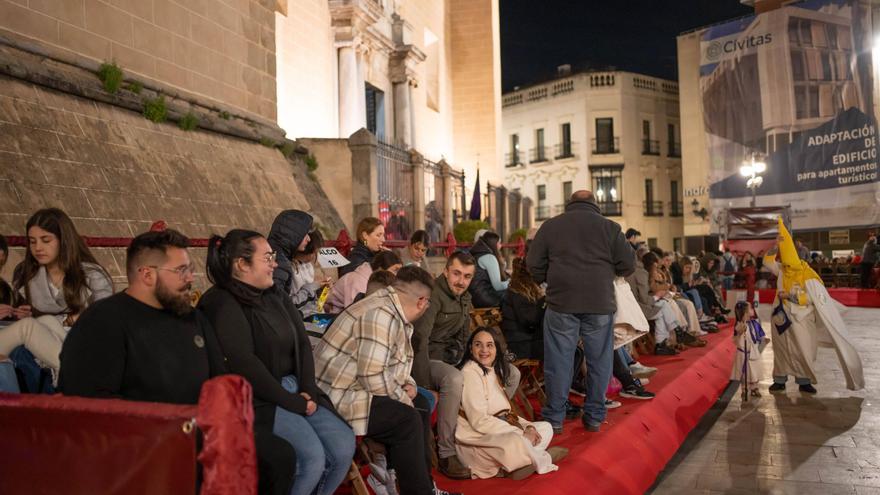 Carrera Oficial de Badajoz: ¿Cuánto vale conseguir una silla para ver las procesiones?