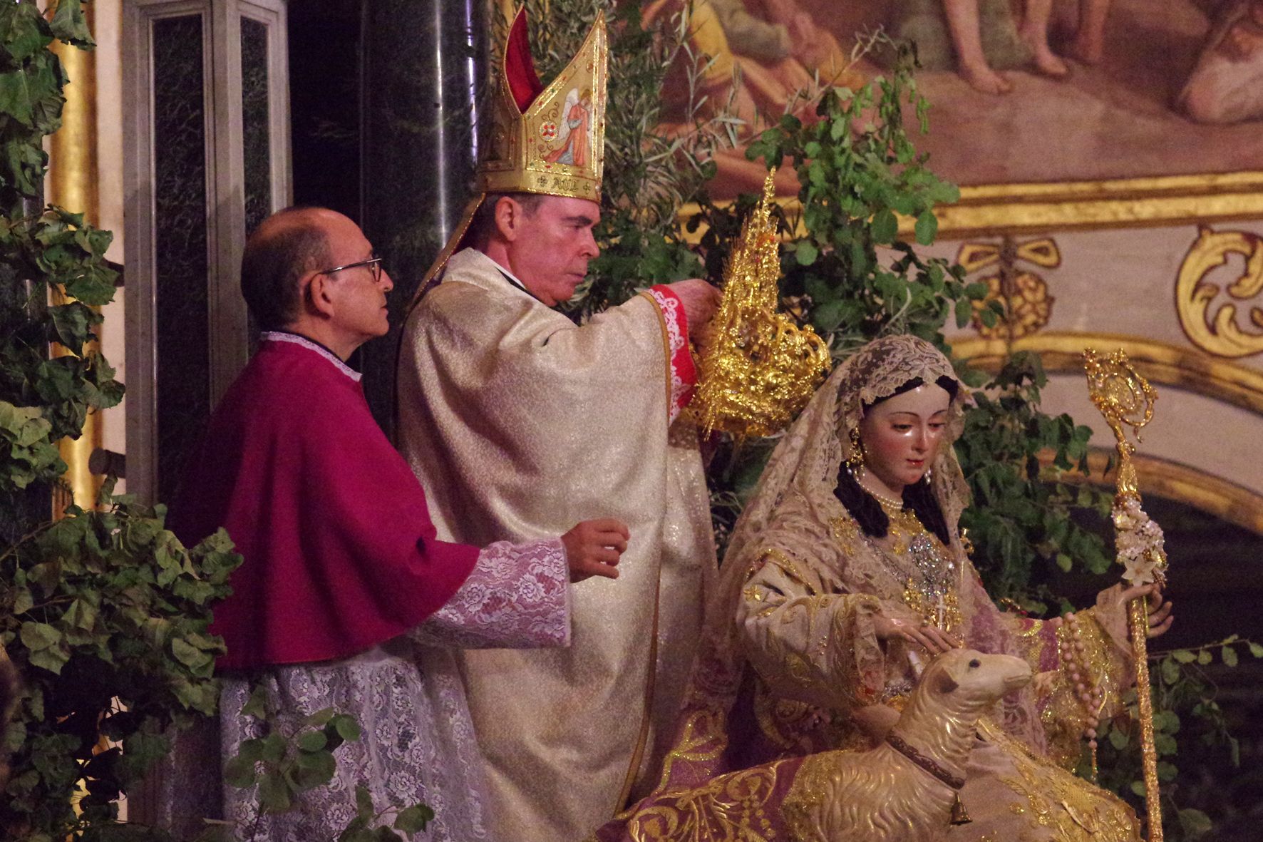 Coronación Canónica de la Divina Pastora en la Catedral de Málaga