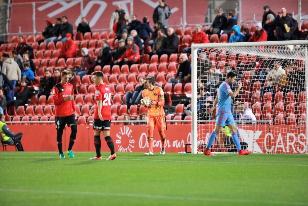 El Mallorca inaugura 2017 con un triunfo vital ante el Mirandés