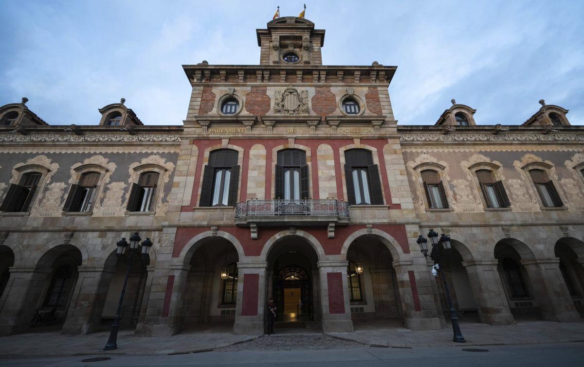 Els lletrats del Parlament recomanen que les comissions puguin aprovar lleis