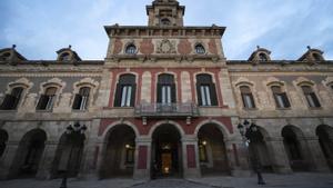 Els lletrats del Parlament recomanen que les comissions puguin aprovar lleis