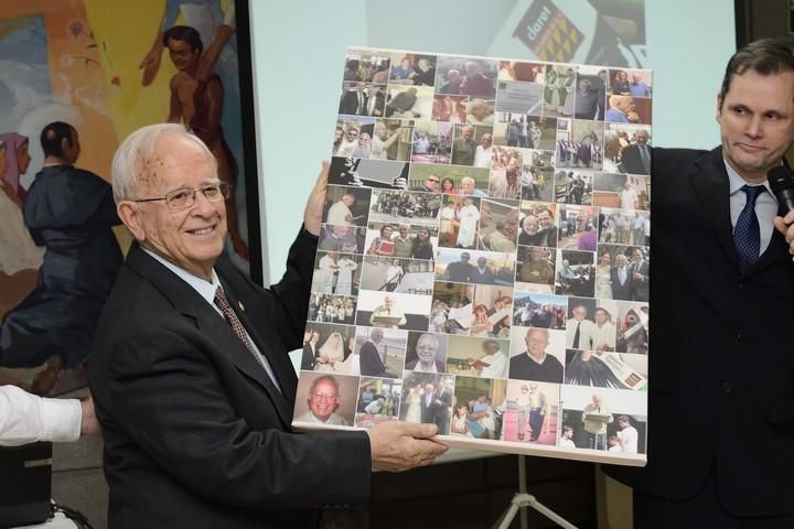 Homenaje del Claret al padre Fuertes