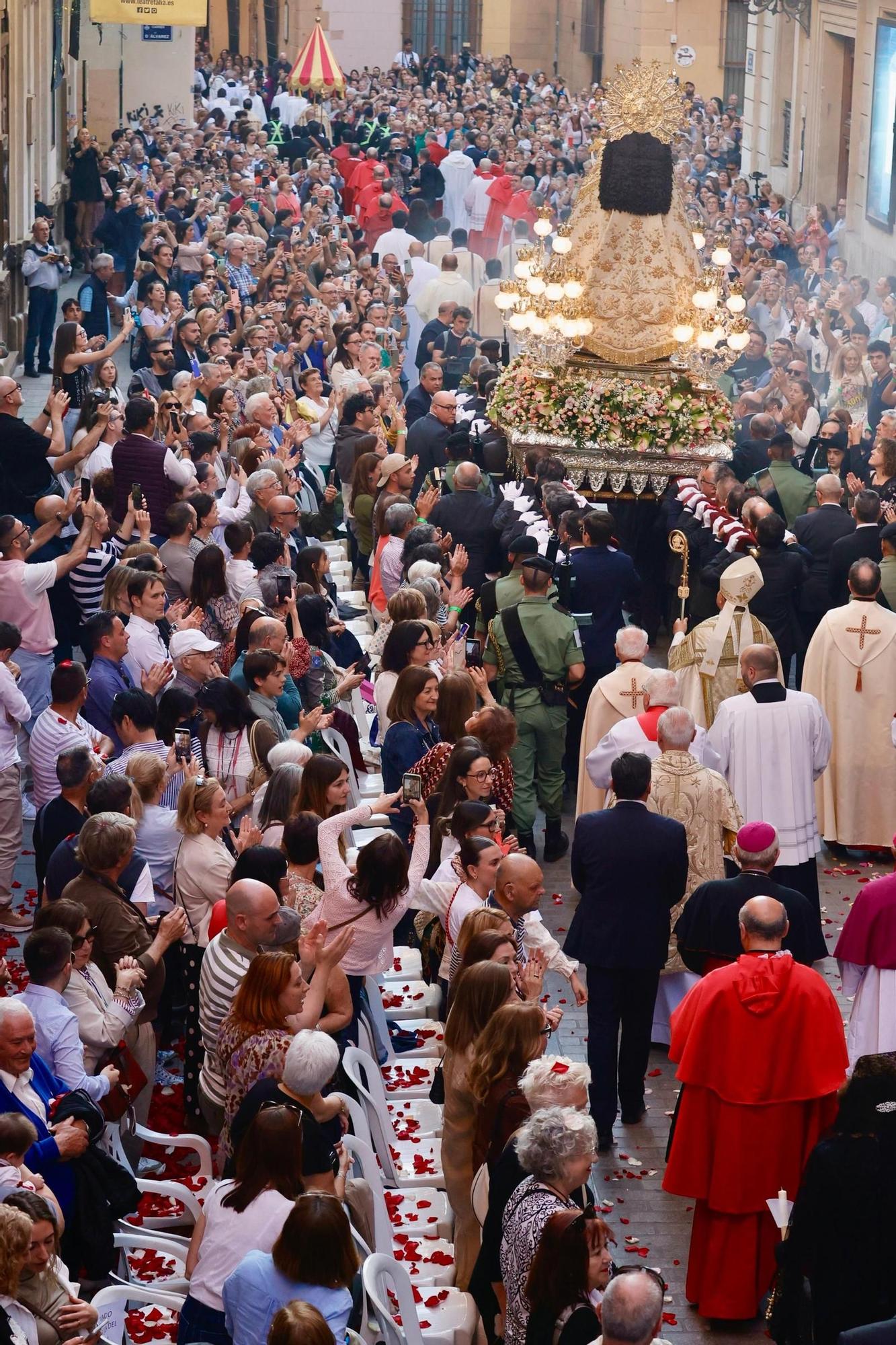Procesión de la Virgen de los Desamparados de València 2025