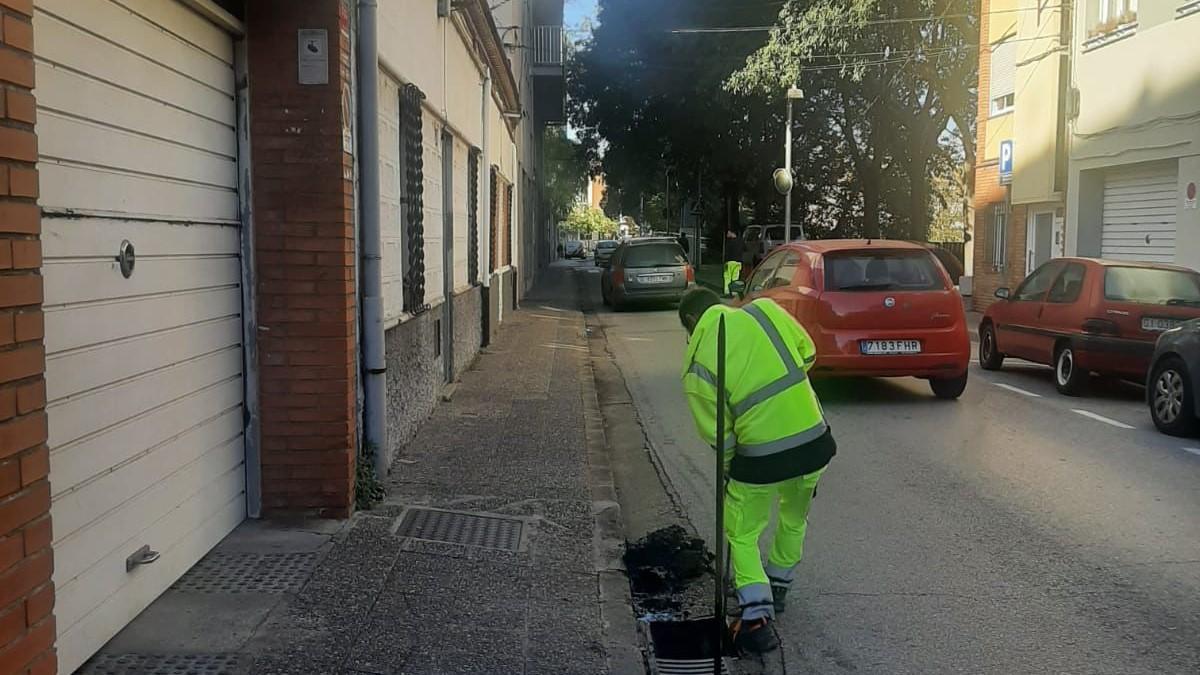 Actuacions de neteja de l'Ajuntament de Girona.