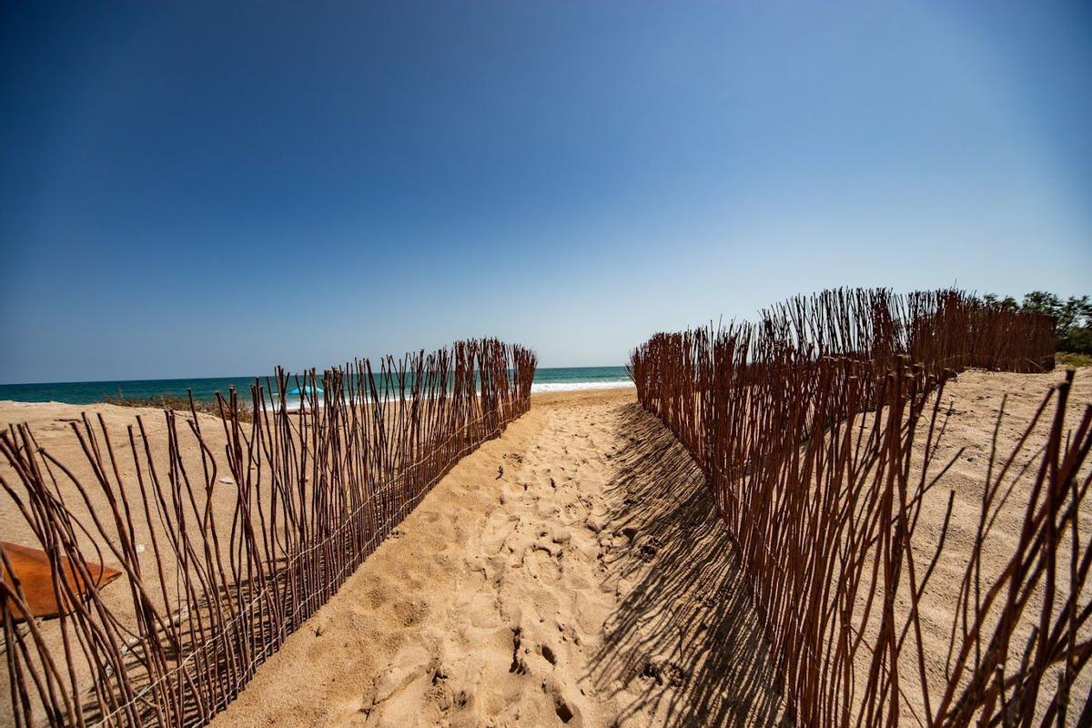 Una vista de la playa del Brosquil.