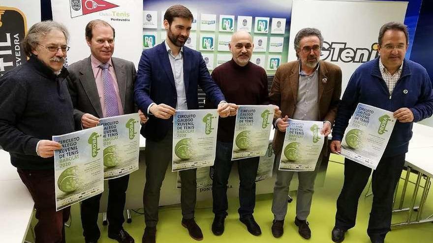 Presentación de los torneos de tenis, ayer, en el Concello de Pontevedra. // Gustavo Santos