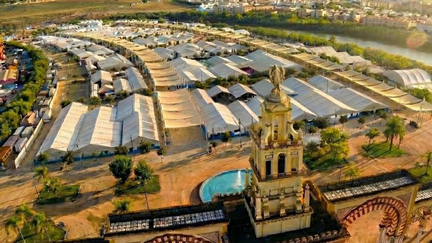 El Arenal contará con sombra para combatir el calor: luz verde al contrato de toldos en la Feria de Córdoba 2026