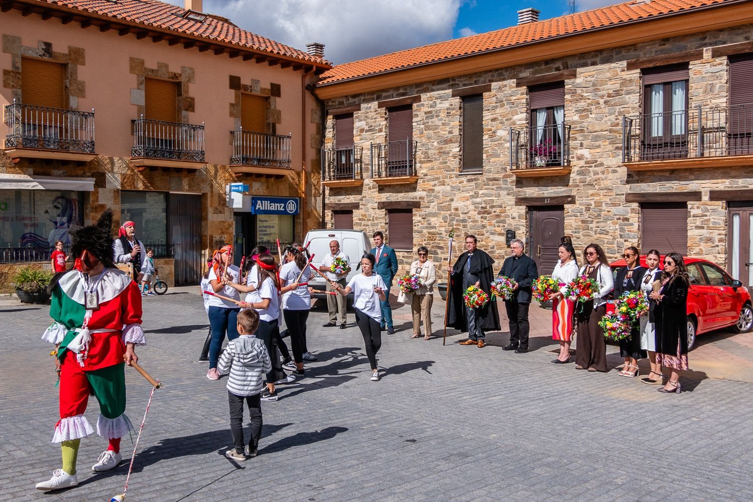 Tábara festeja la Virgen del Camrne más femenina