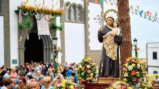 La Villa de Moya vive con intensidad la procesión de San Antonio de Padua